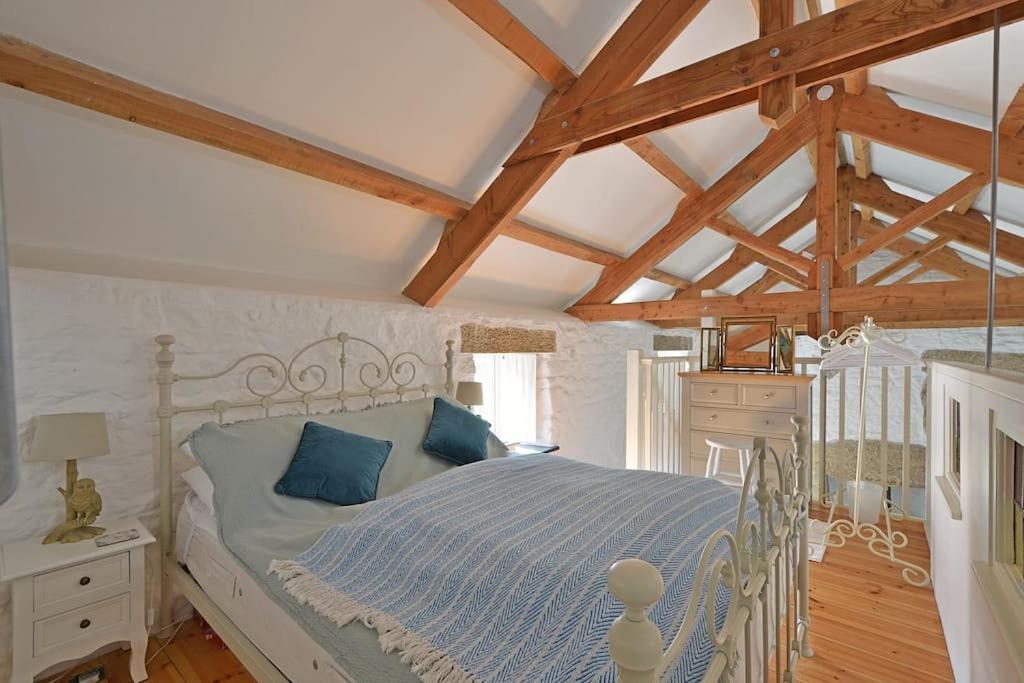 Luxury 5-Star Cornish Barn - Pets Very Welcome Villa Camborne Exterior photo